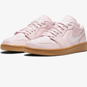 Wmns Air Jordan 1 Low 'Arctic Pink Gum